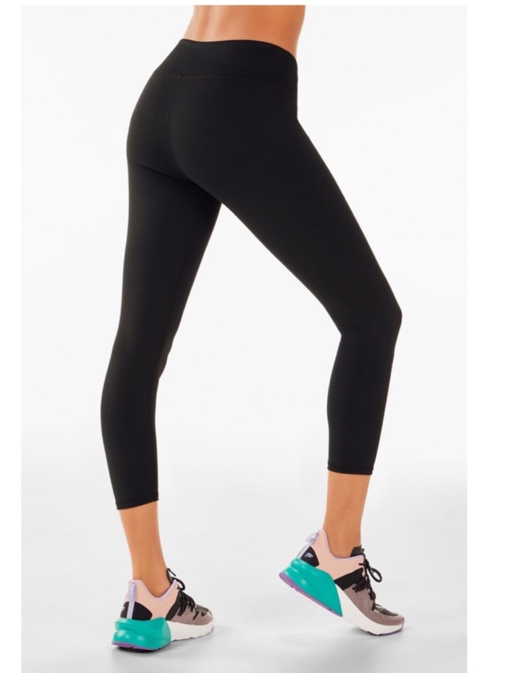 NWOT FABLETICS black power hold capri leggings Large
